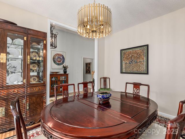 34 Wyntree Drive, Asheville, NC 28803