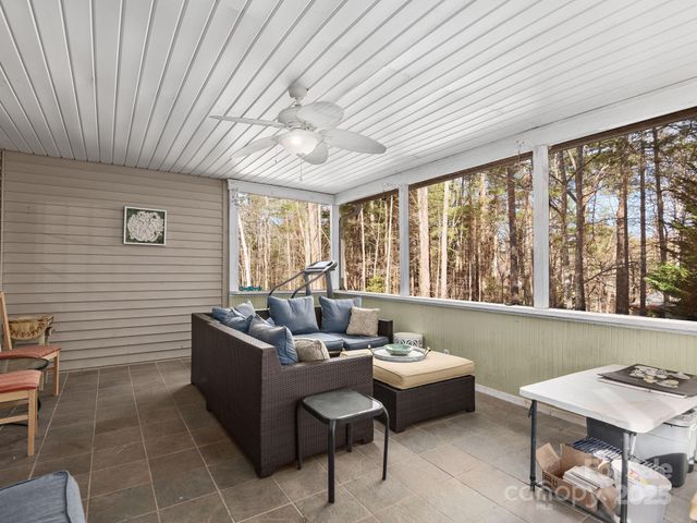 34 Wyntree Drive, Asheville, NC 28803