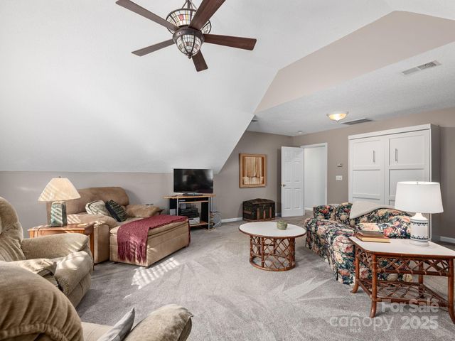 34 Wyntree Drive, Asheville, NC 28803