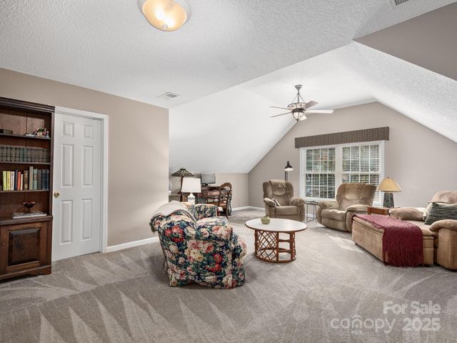 34 Wyntree Drive, Asheville, NC 28803