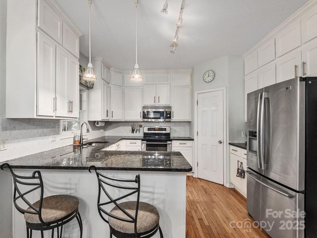 34 Wyntree Drive, Asheville, NC 28803