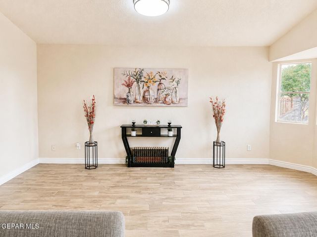 760 LICO Lane, Socorro, TX 79927