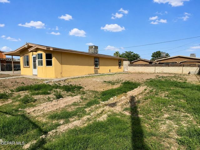 760 LICO Lane, Socorro, TX 79927