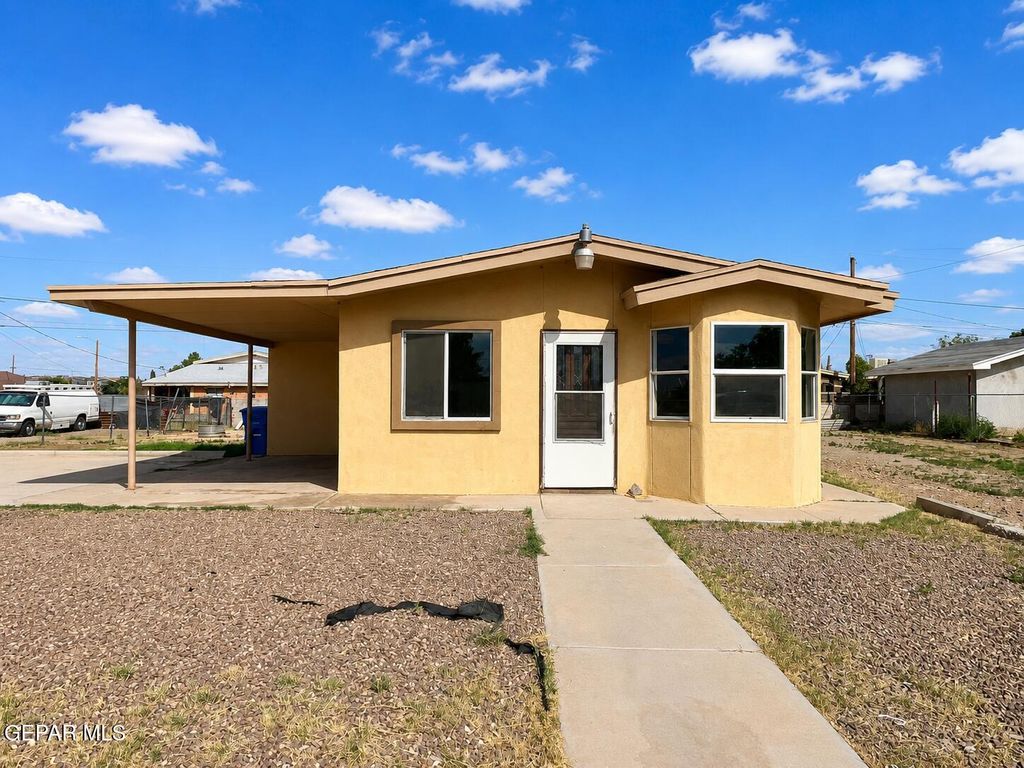 760 LICO Lane, Socorro, TX 79927