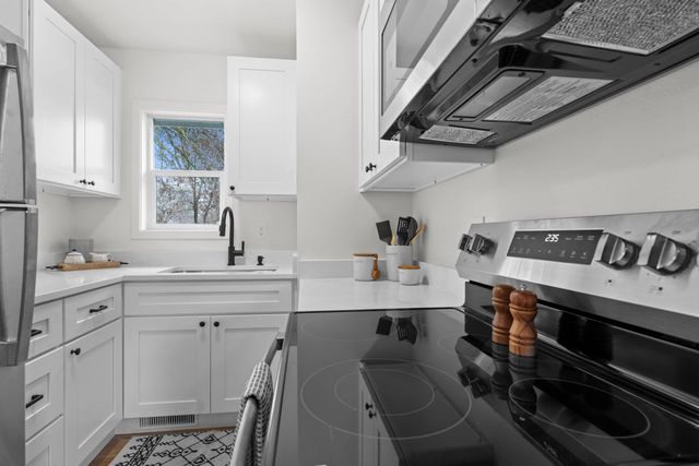 2317 E 6th Ave, Spokane, WA 99202