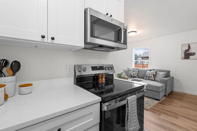 2317 E 6th Ave, Spokane, WA 99202