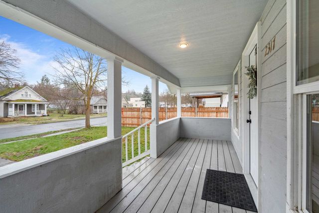 2317 E 6th Ave, Spokane, WA 99202