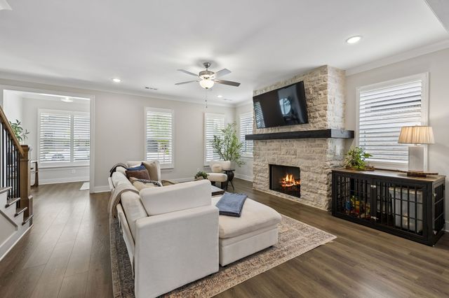 3287 Sassafras Ln, Thompsons Station, TN 37179