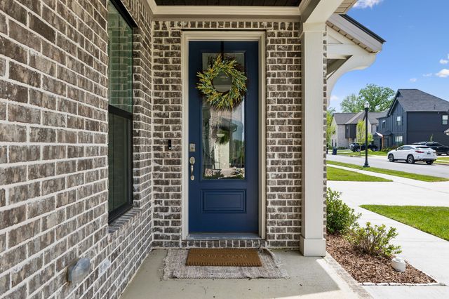 3287 Sassafras Ln, Thompsons Station, TN 37179