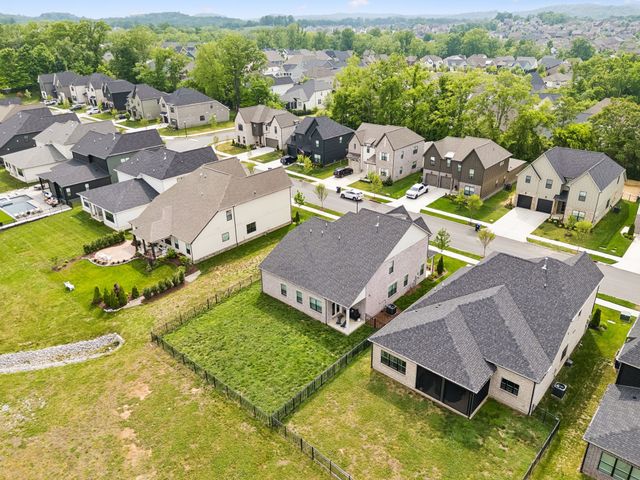 3287 Sassafras Ln, Thompsons Station, TN 37179