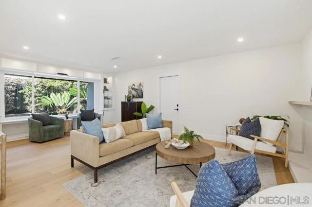 2910 Erie St, San Diego, CA 92117