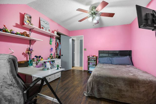 8704 Snapdragon Lane, Urbandale, IA 50322