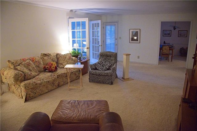 425 Hackberry Lane, Roswell, GA 30076