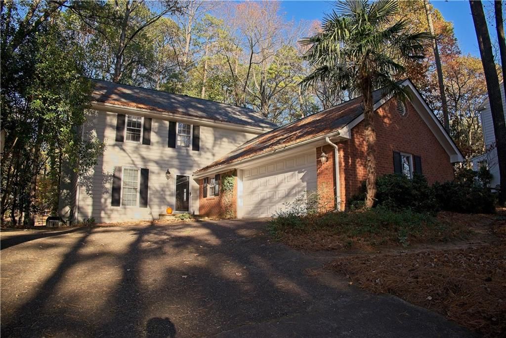 425 Hackberry Lane, Roswell, GA 30076