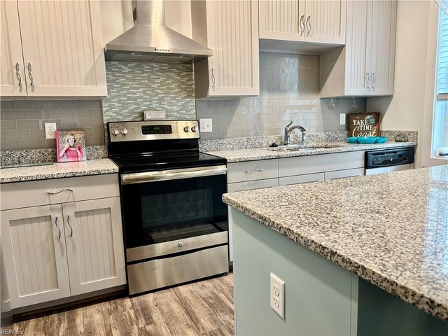 7922 Shore Dr Apt 301, Norfolk, VA 23518