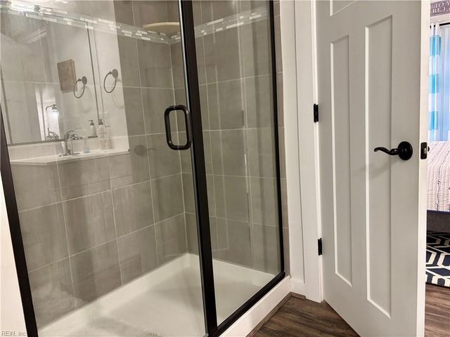 7922 Shore Dr Apt 301, Norfolk, VA 23518