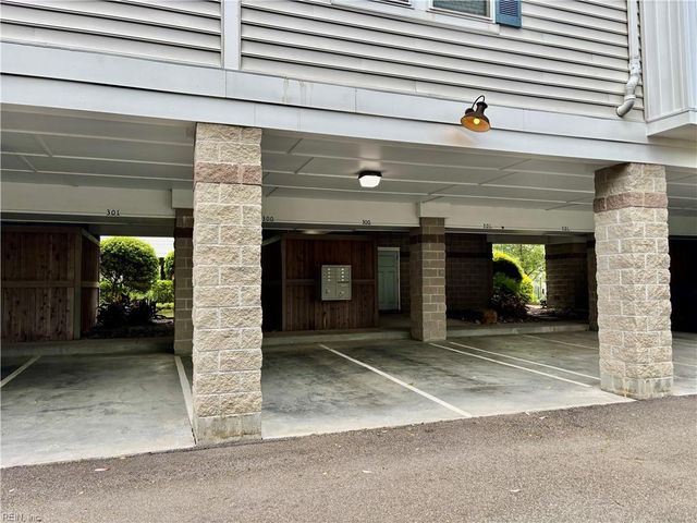 7922 Shore Dr Apt 301, Norfolk, VA 23518