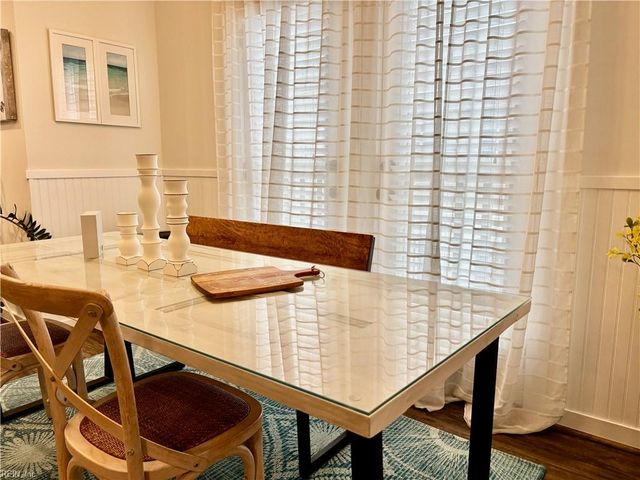 7922 Shore Dr Apt 301, Norfolk, VA 23518