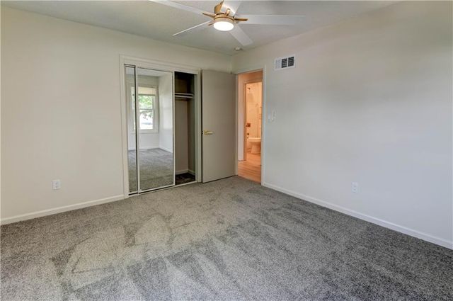 412 Deerfield Court, Lee's Summit, MO 64086