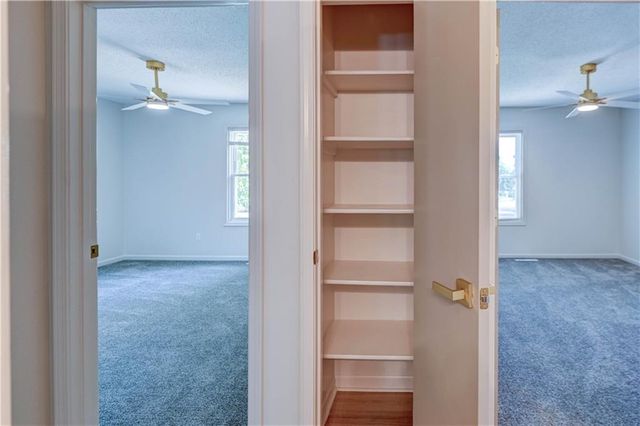 412 Deerfield Court, Lee's Summit, MO 64086