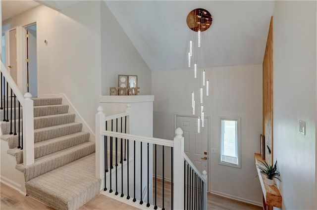 412 Deerfield Court, Lee's Summit, MO 64086