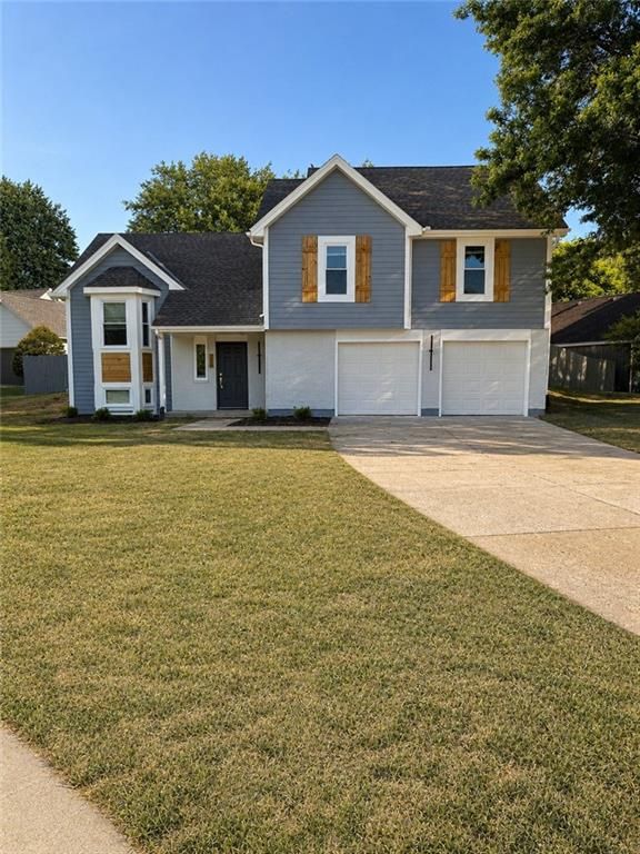 412 Deerfield Court, Lee's Summit, MO 64086