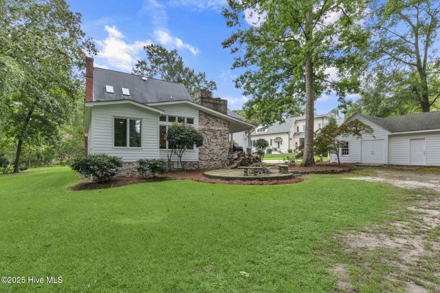 2811 Deerfield Lane N, Wilson, NC 27896