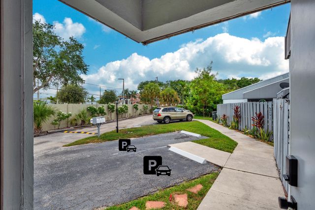 235 NW 15TH Street, Boca Raton, FL 33432