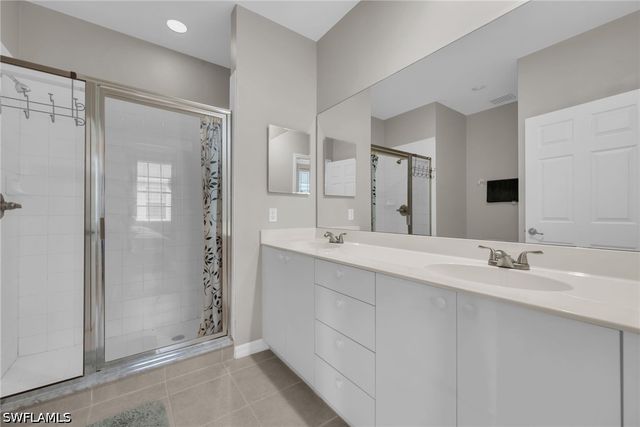 3280 Lindsey LN 5, Naples, FL 34109