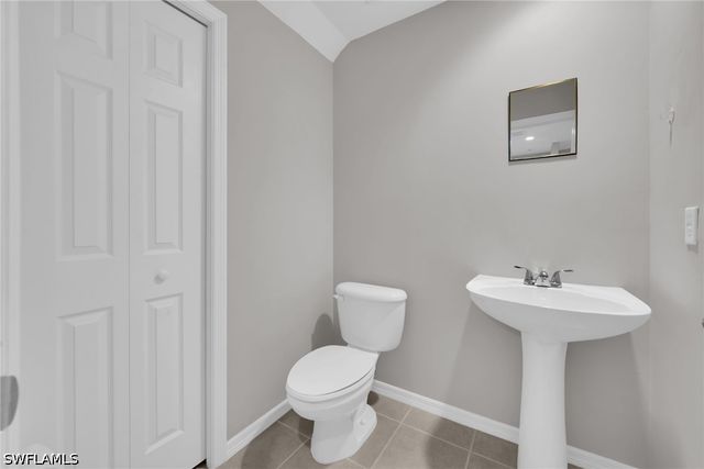 3280 Lindsey LN 5, Naples, FL 34109