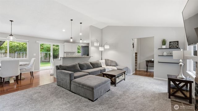 17333 160th Avenue SE, Renton, WA 98058