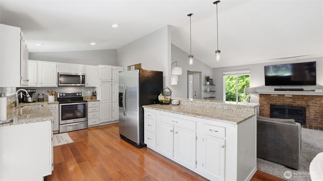 17333 160th Avenue SE, Renton, WA 98058