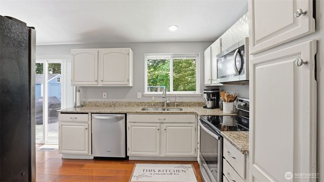17333 160th Avenue SE, Renton, WA 98058