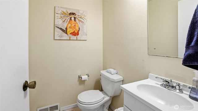 17333 160th Avenue SE, Renton, WA 98058