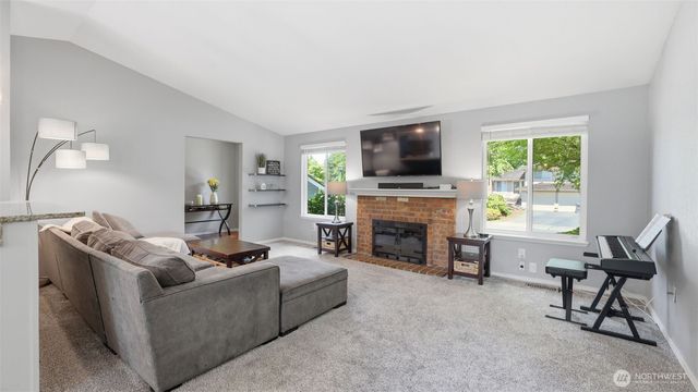 17333 160th Avenue SE, Renton, WA 98058