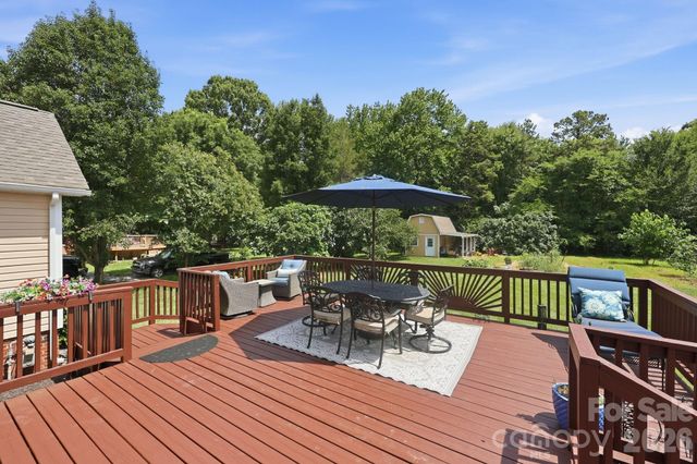 4516 Appaloosa Lane, Charlotte, NC 28215