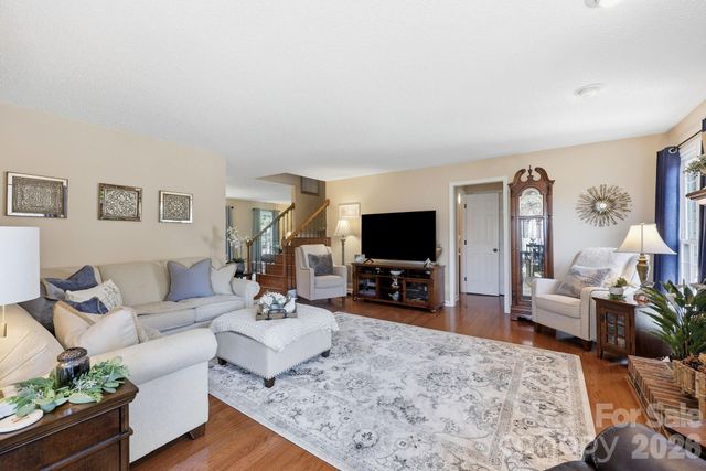 4516 Appaloosa Lane, Charlotte, NC 28215
