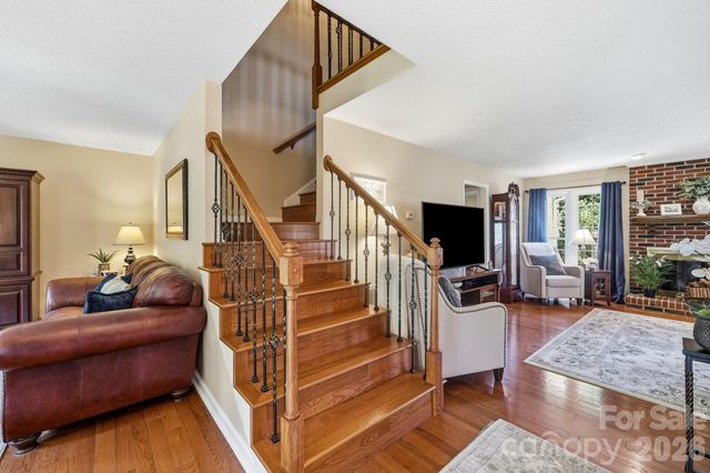 4516 Appaloosa Lane, Charlotte, NC 28215
