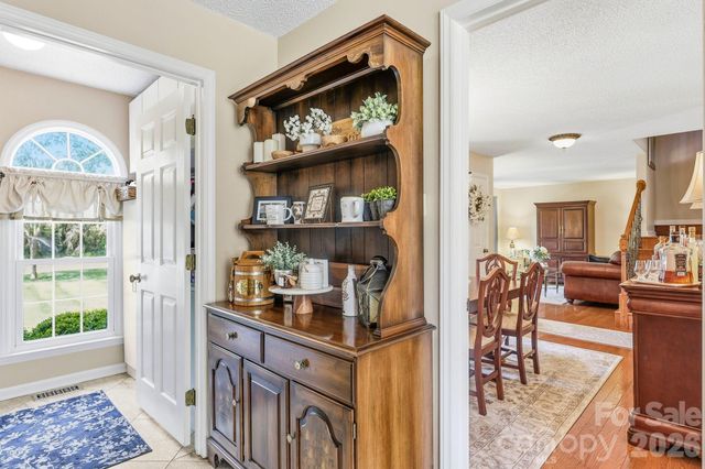 4516 Appaloosa Lane, Charlotte, NC 28215