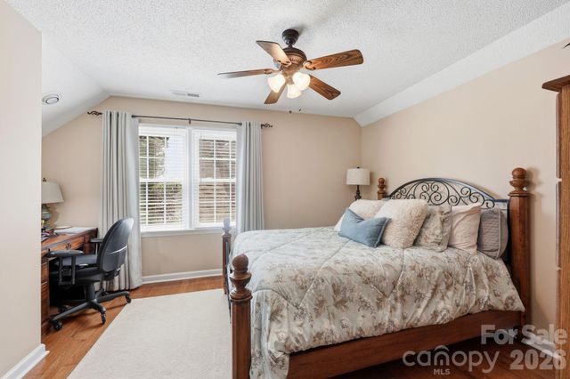 4516 Appaloosa Lane, Charlotte, NC 28215