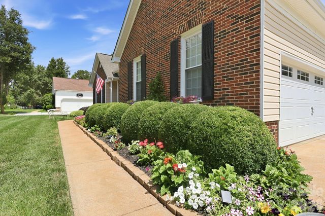 4516 Appaloosa Lane, Charlotte, NC 28215