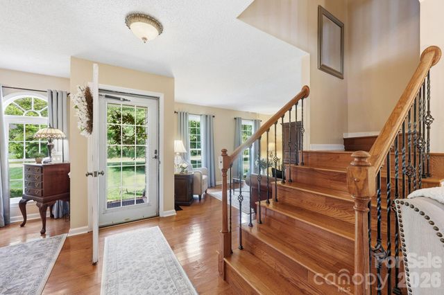 4516 Appaloosa Lane, Charlotte, NC 28215