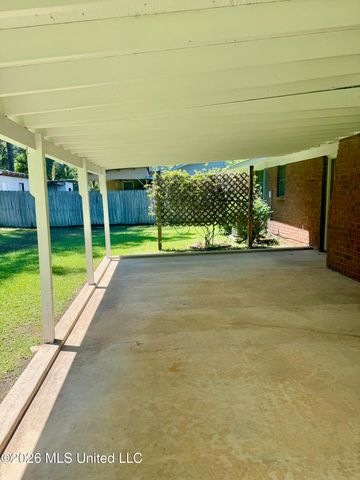 2617 Roxanne Drive, Pearl, MS 39208