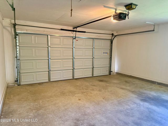 2617 Roxanne Drive, Pearl, MS 39208