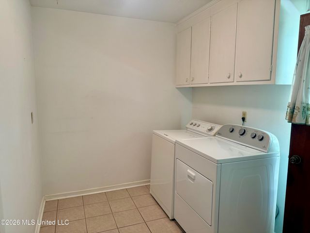 2617 Roxanne Drive, Pearl, MS 39208