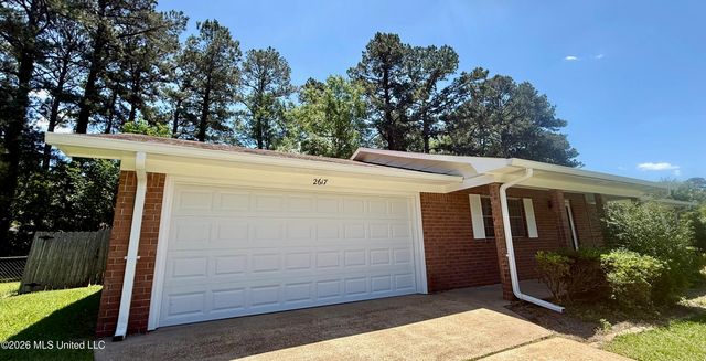 2617 Roxanne Drive, Pearl, MS 39208