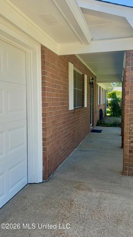 2617 Roxanne Drive, Pearl, MS 39208