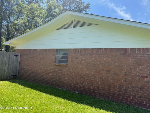 2617 Roxanne Drive, Pearl, MS 39208