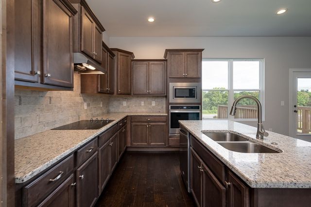 958 Hunters Lane, Springfield, TN 37172