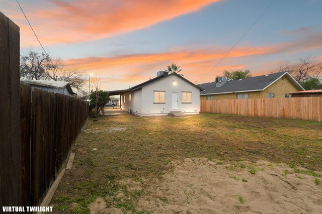 61 S A Street, Porterville, CA 93257